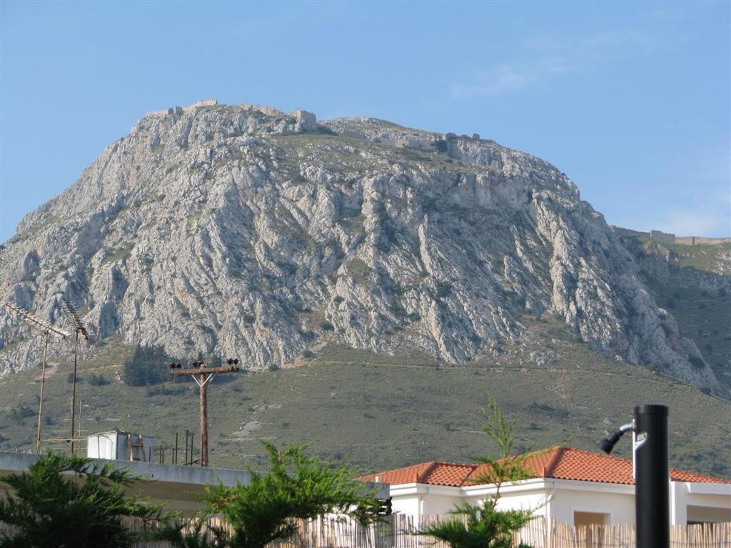 Stone Guesthouse Corinth Buitenkant foto