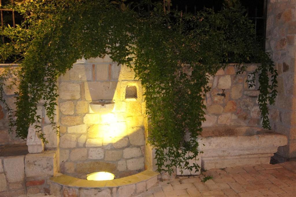 Stone Guesthouse Corinth Buitenkant foto